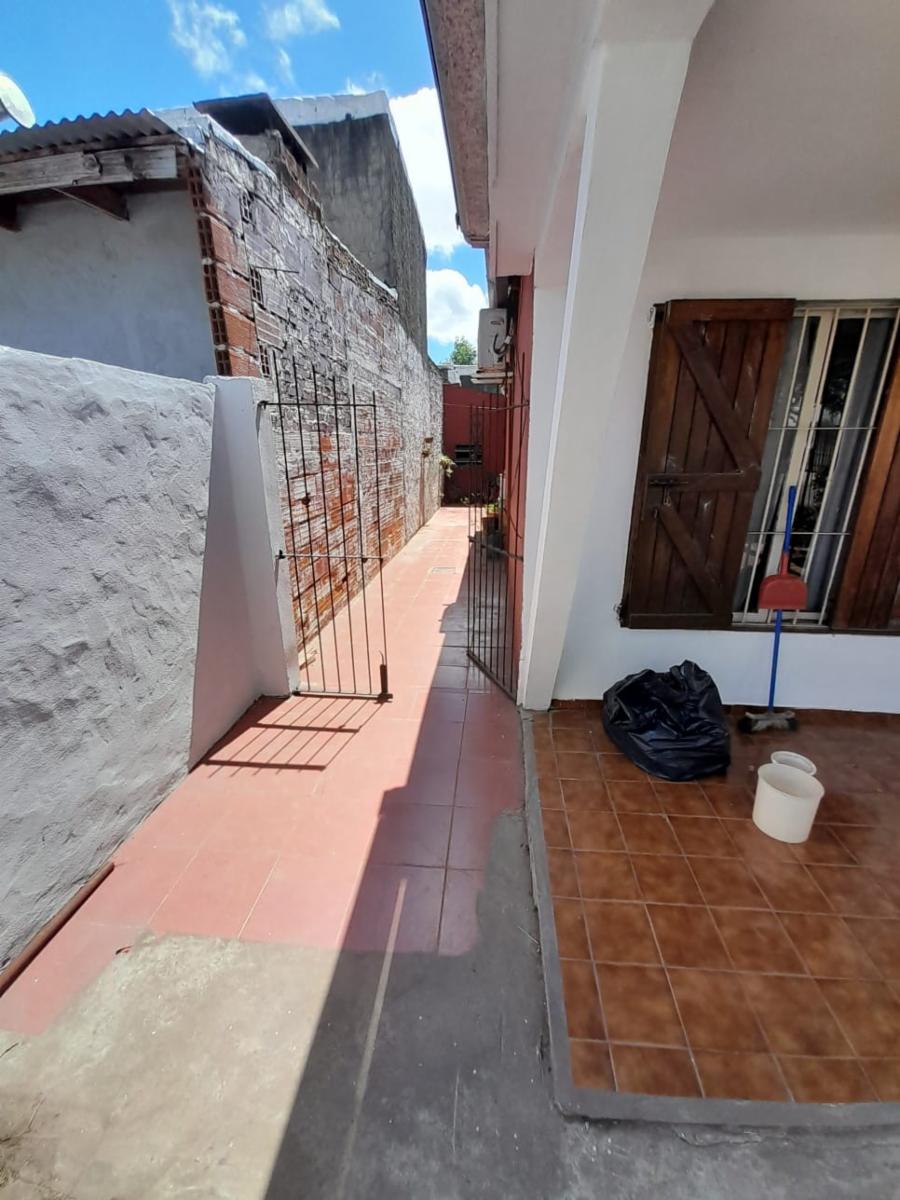 Casa de tres ambientes a la venta en José C Paz — foto 4