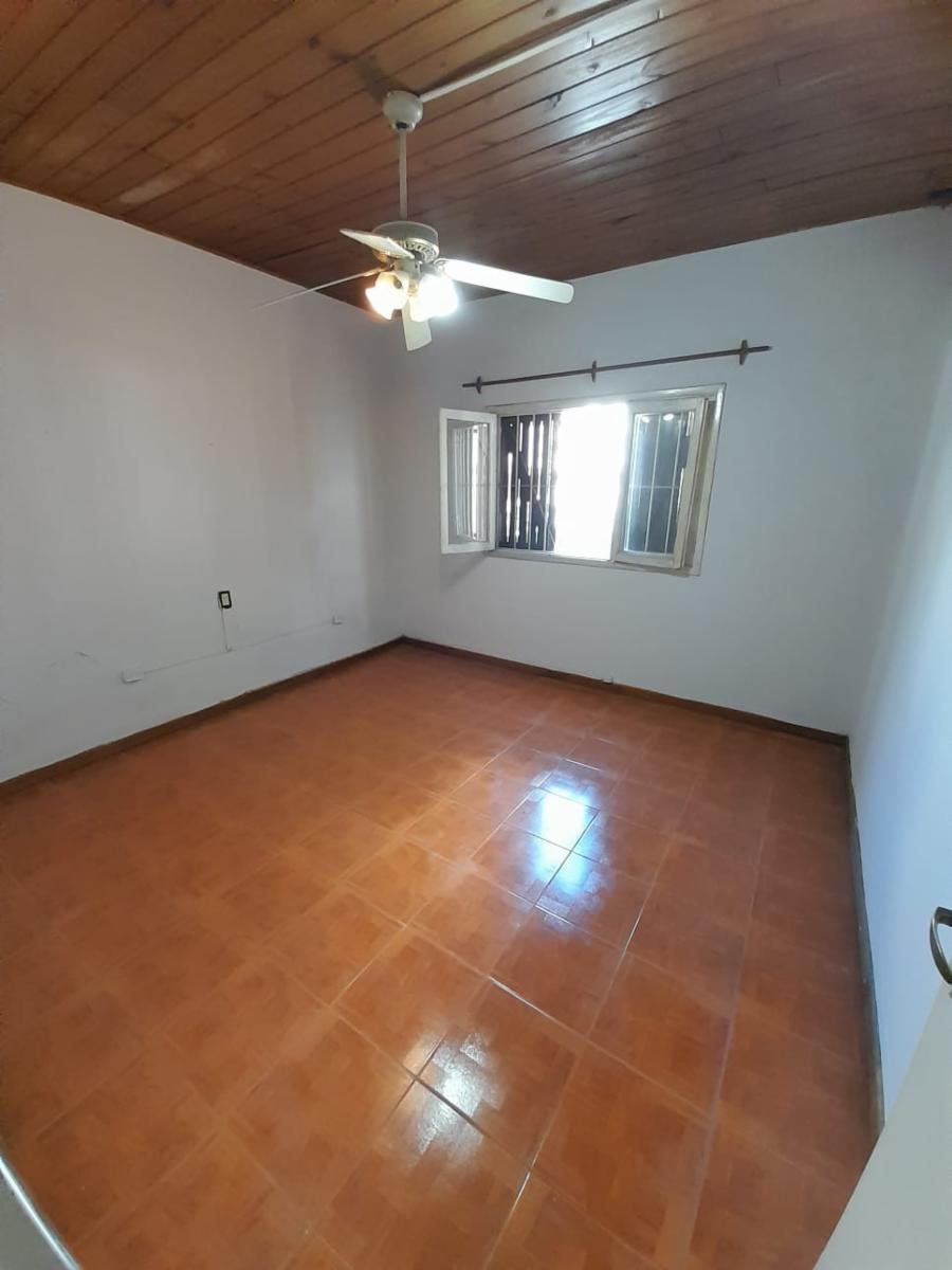 Casa de tres ambientes a la venta en José C Paz — foto 11