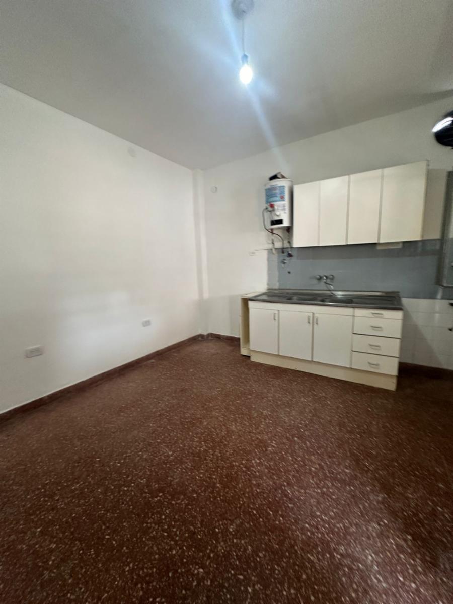 Departamento dos ambientes en alquiler - 9