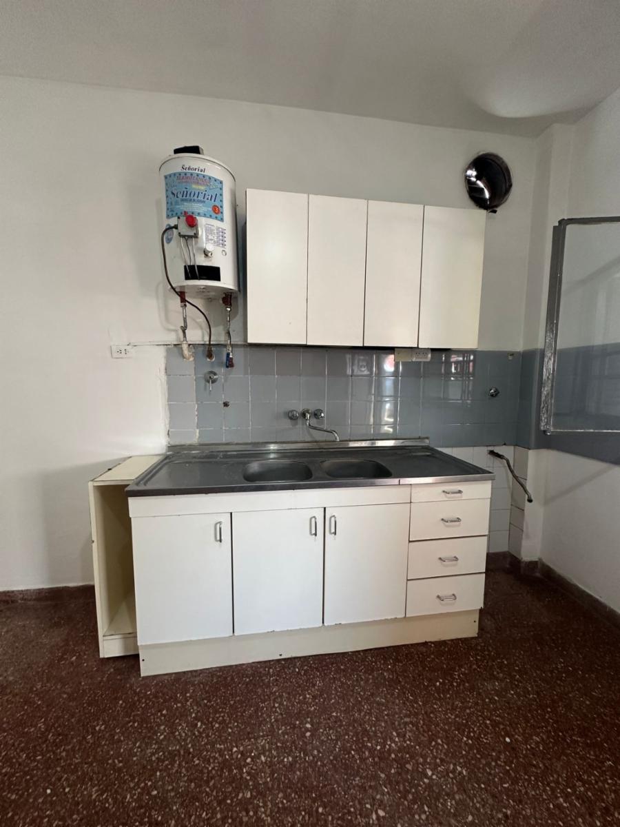 Departamento dos ambientes en alquiler - 10