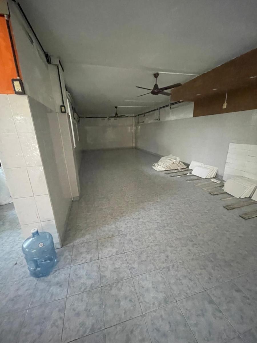 Casa de tres ambientes en alquiler, APTO COMERCIAL - 11