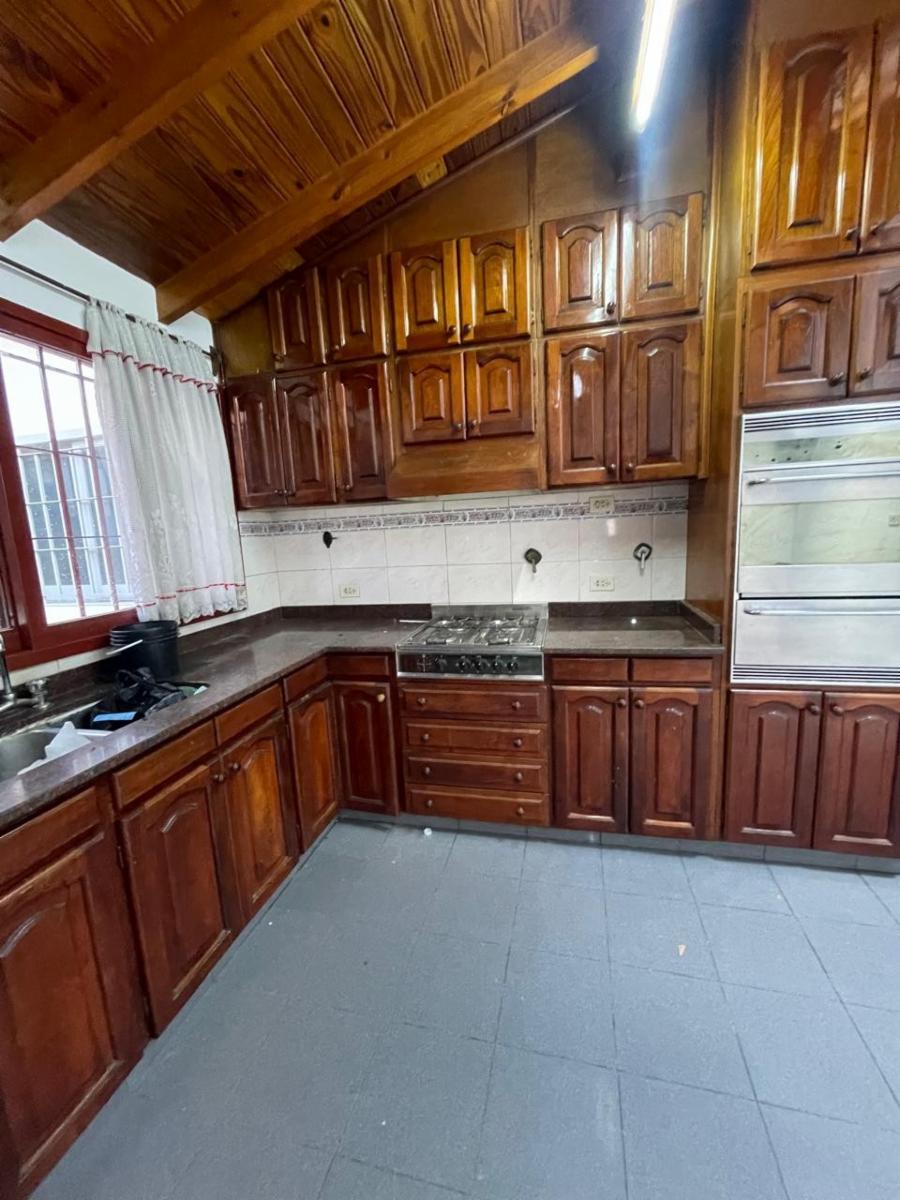 Casa de tres ambientes en alquiler, APTO COMERCIAL - 13