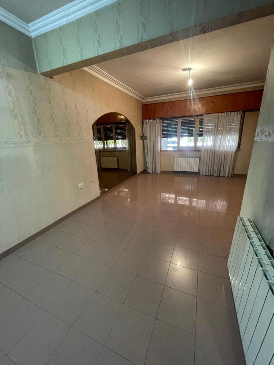 Casa de tres ambientes en alquiler, APTO COMERCIAL - 24