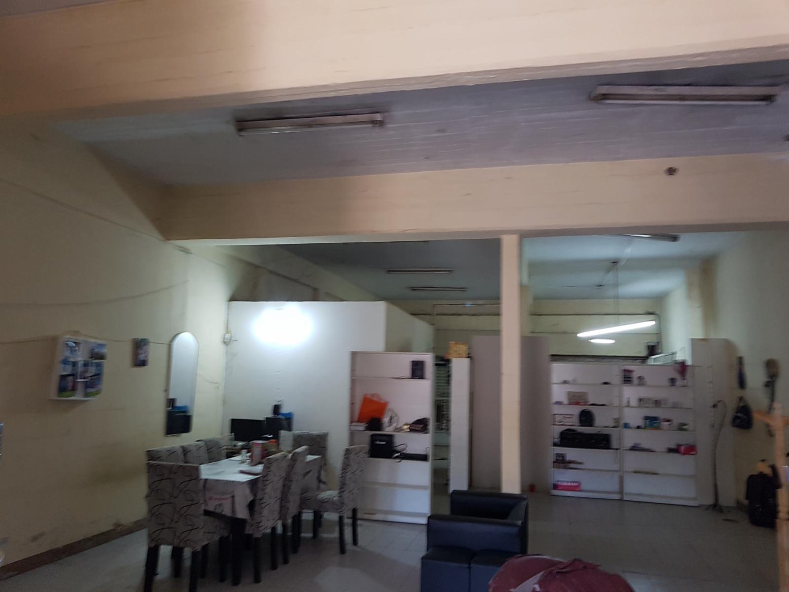 Vendo Excelente Losa de 200 m2 con Departamento 3 amb. amplio arriba en virrey del pino — foto 2