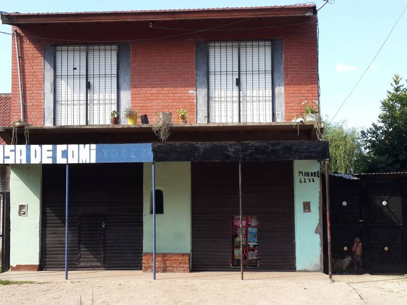 EXCELENTE CASA 2 PLANTAS