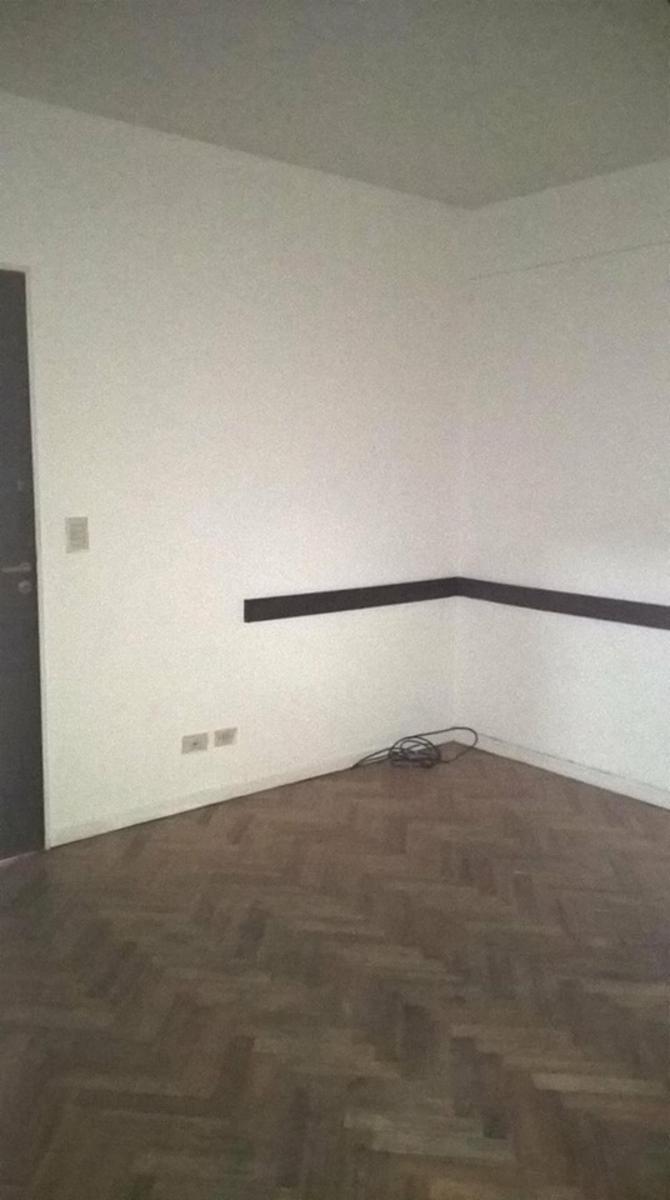 se vende depto 2 amb. con balcon frances — foto 3