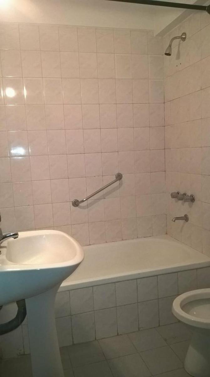 se vende depto 2 amb. con balcon frances — foto 8