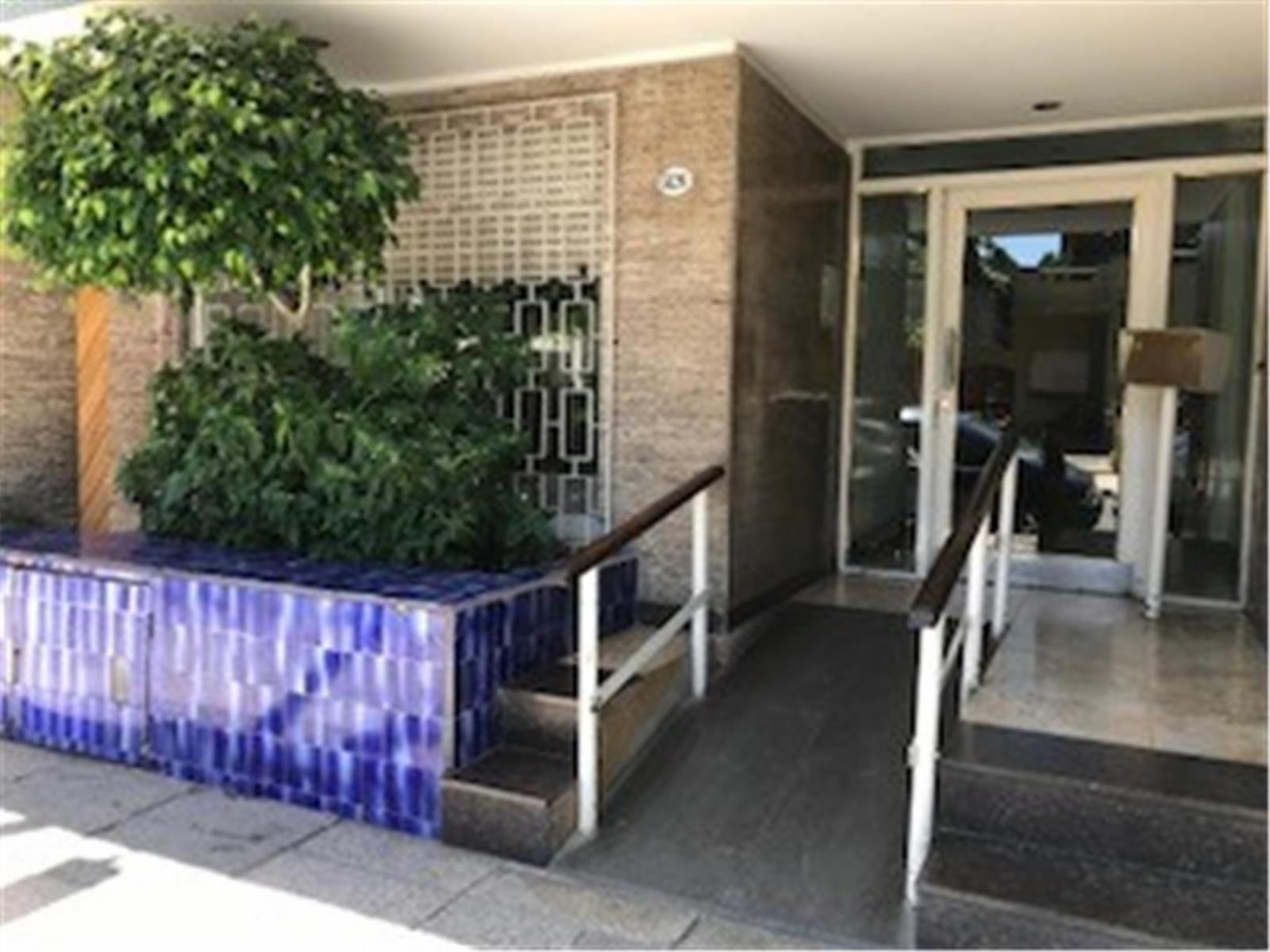 oportunidad se vende depto 3 amb. con dos patios — foto 4