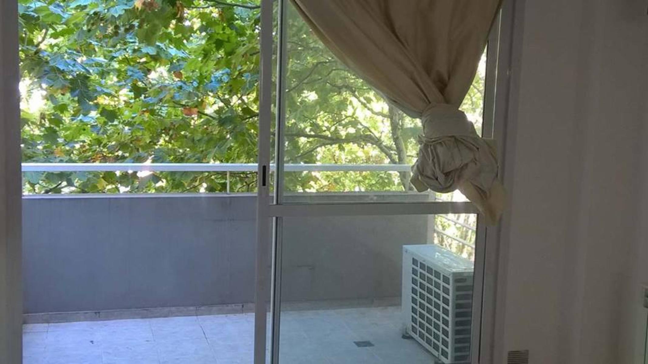 se alquila monoambiente al frente con cochera y baulera — foto 4