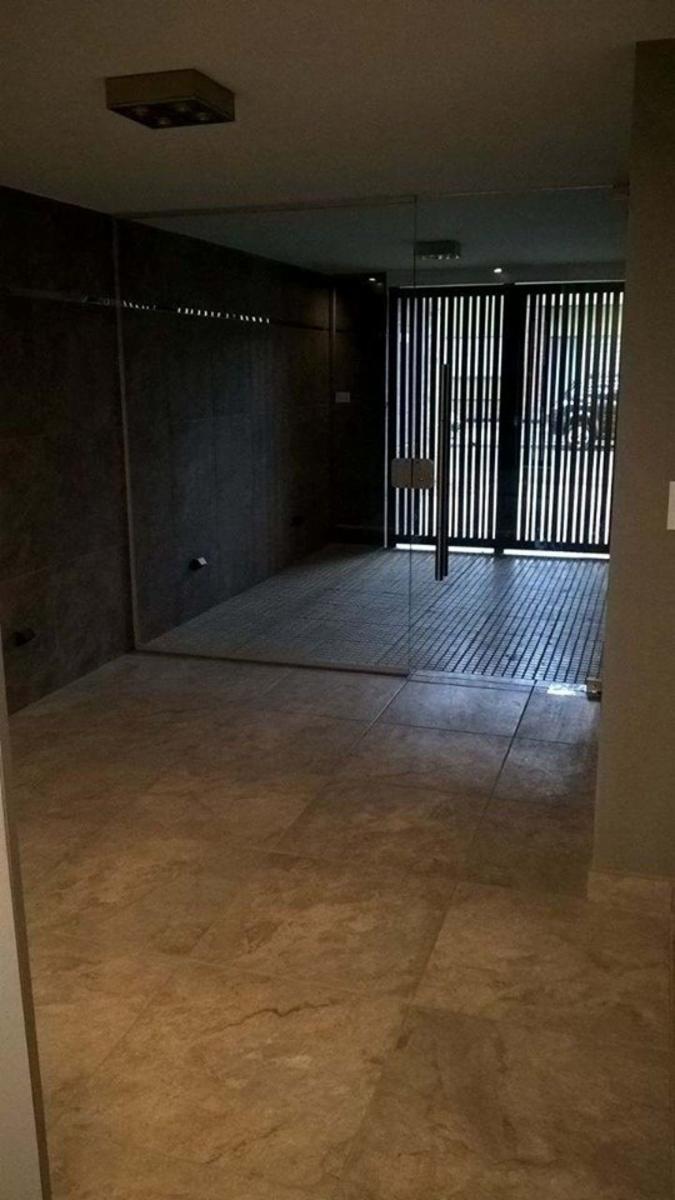 se alquila monoambiente al frente con cochera y baulera — foto 6