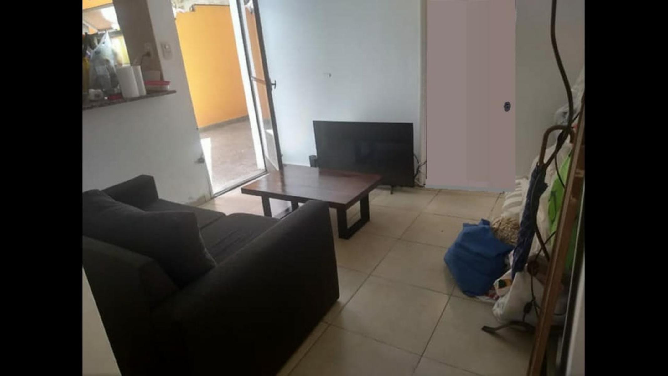 se vende depto 2 amb, con patio