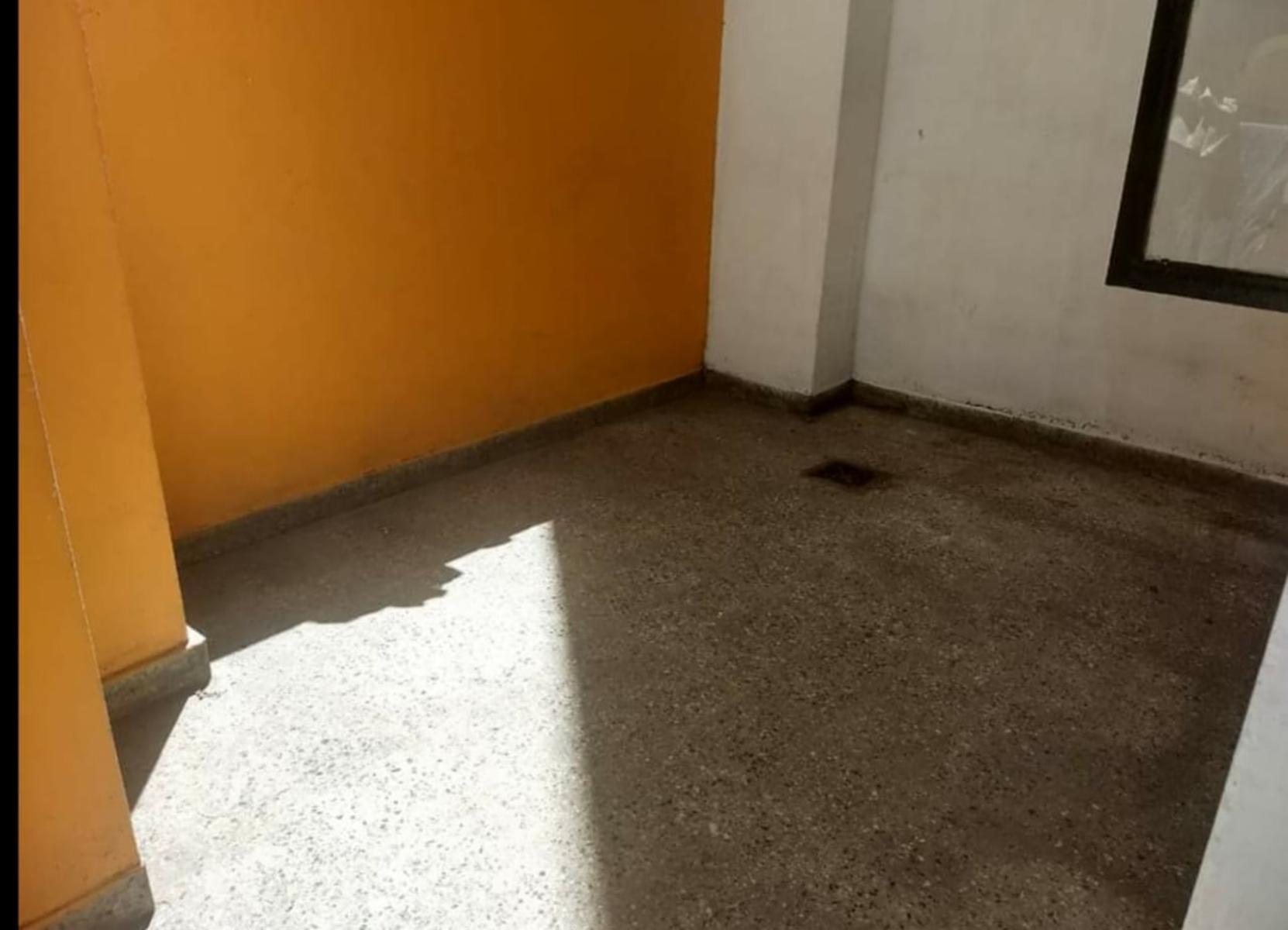 se vende depto 2 amb, con patio — foto 3