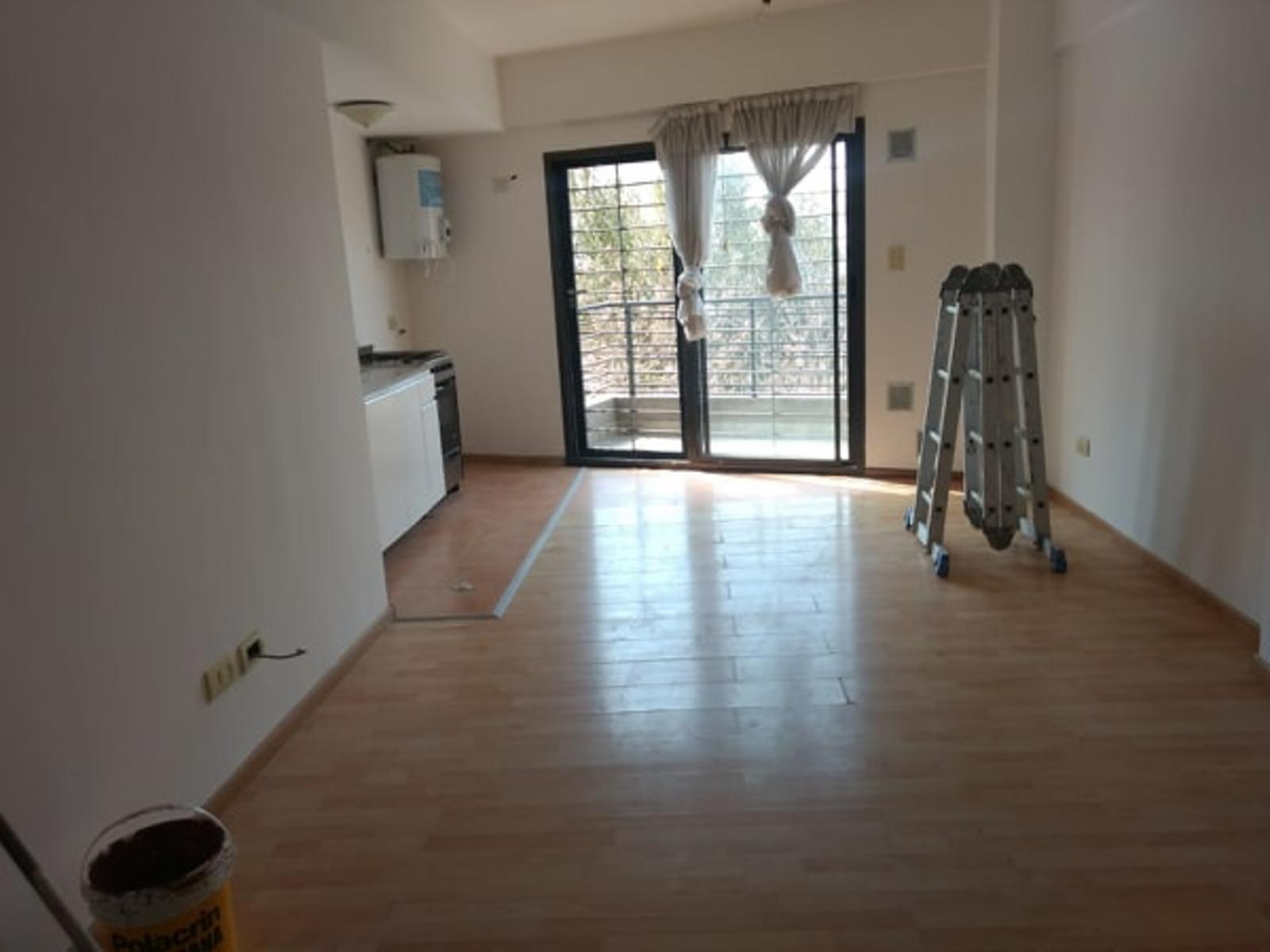 se alquila excelente departamento en duplex con dos balcones - 5