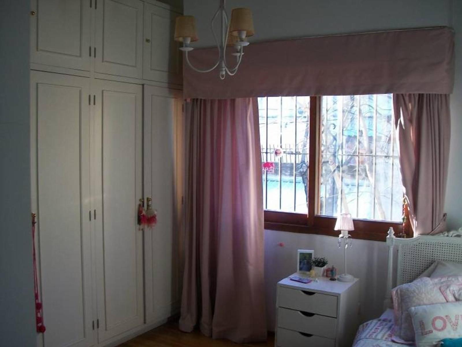 SE VENDE CASA DE 6 AMB. CON GARAGE, JARDIN Y TERRAZA — foto 11