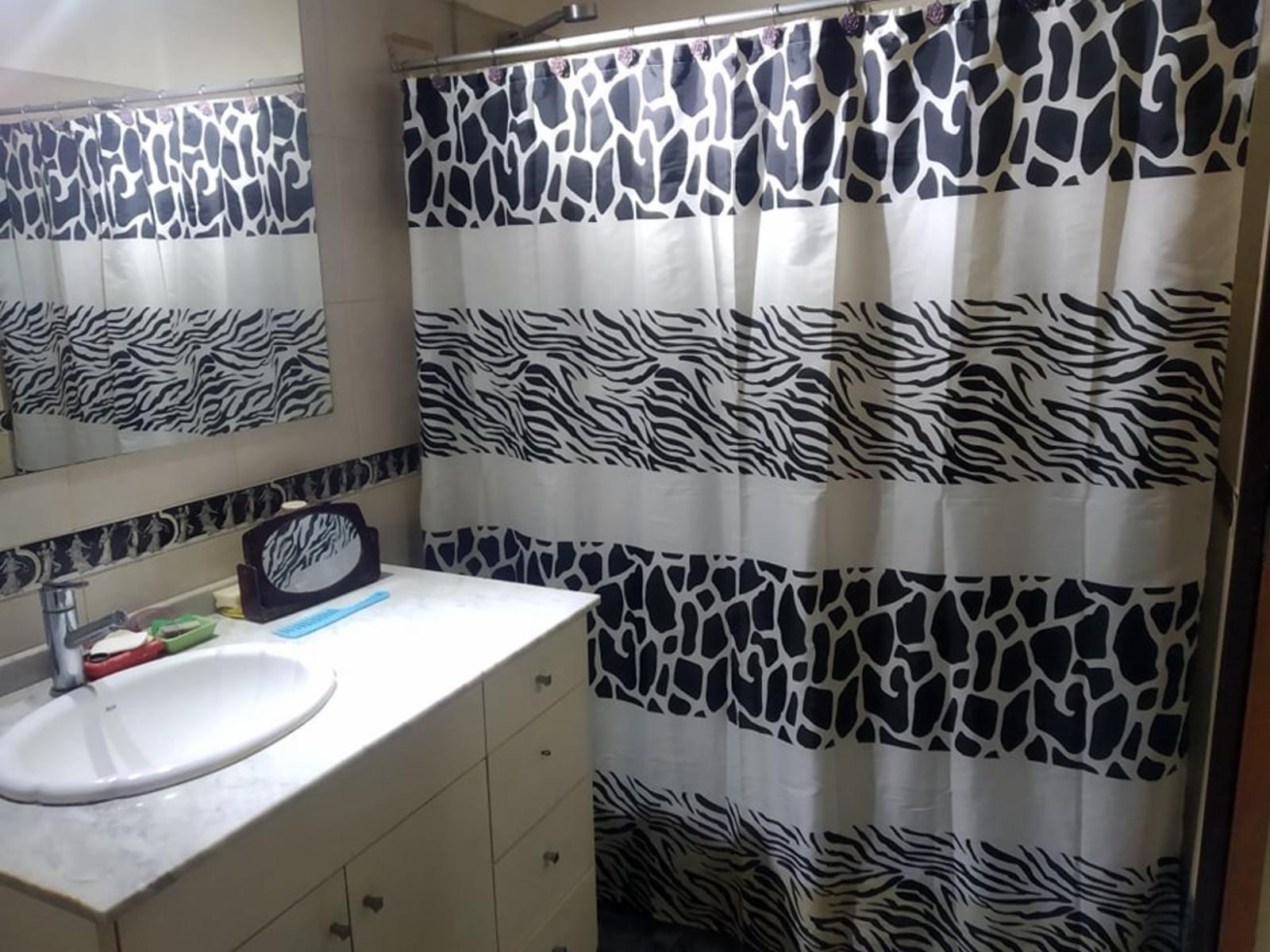 se vende ph 3 ambientes en planta baja al frente con patio — foto 3