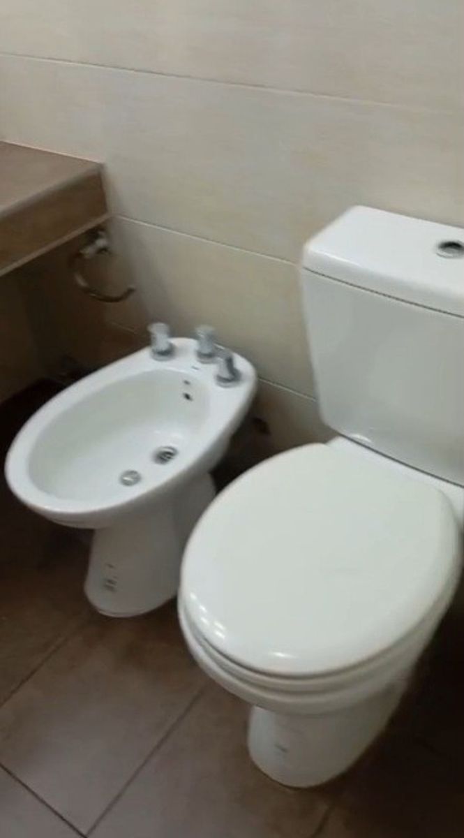 se vende ph 3 amb con 2 patios y entrada independiente — foto 8