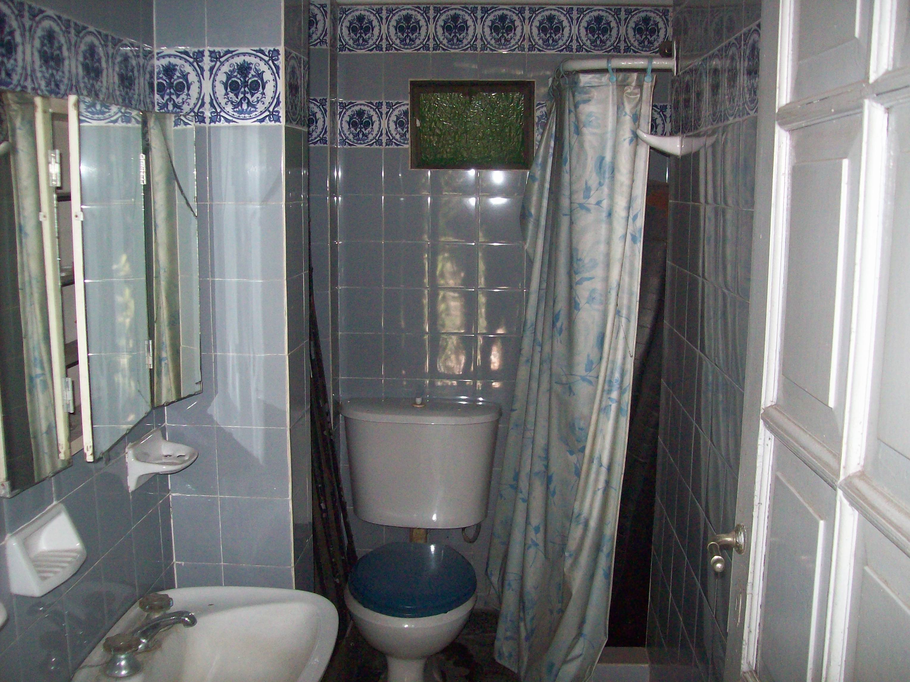 EXCELENTE CASA CON LOTE PROPIO, PARQUE, PILETA, JARDIN DE INVIERNO, TERRAZA, GARAGE — foto 9
