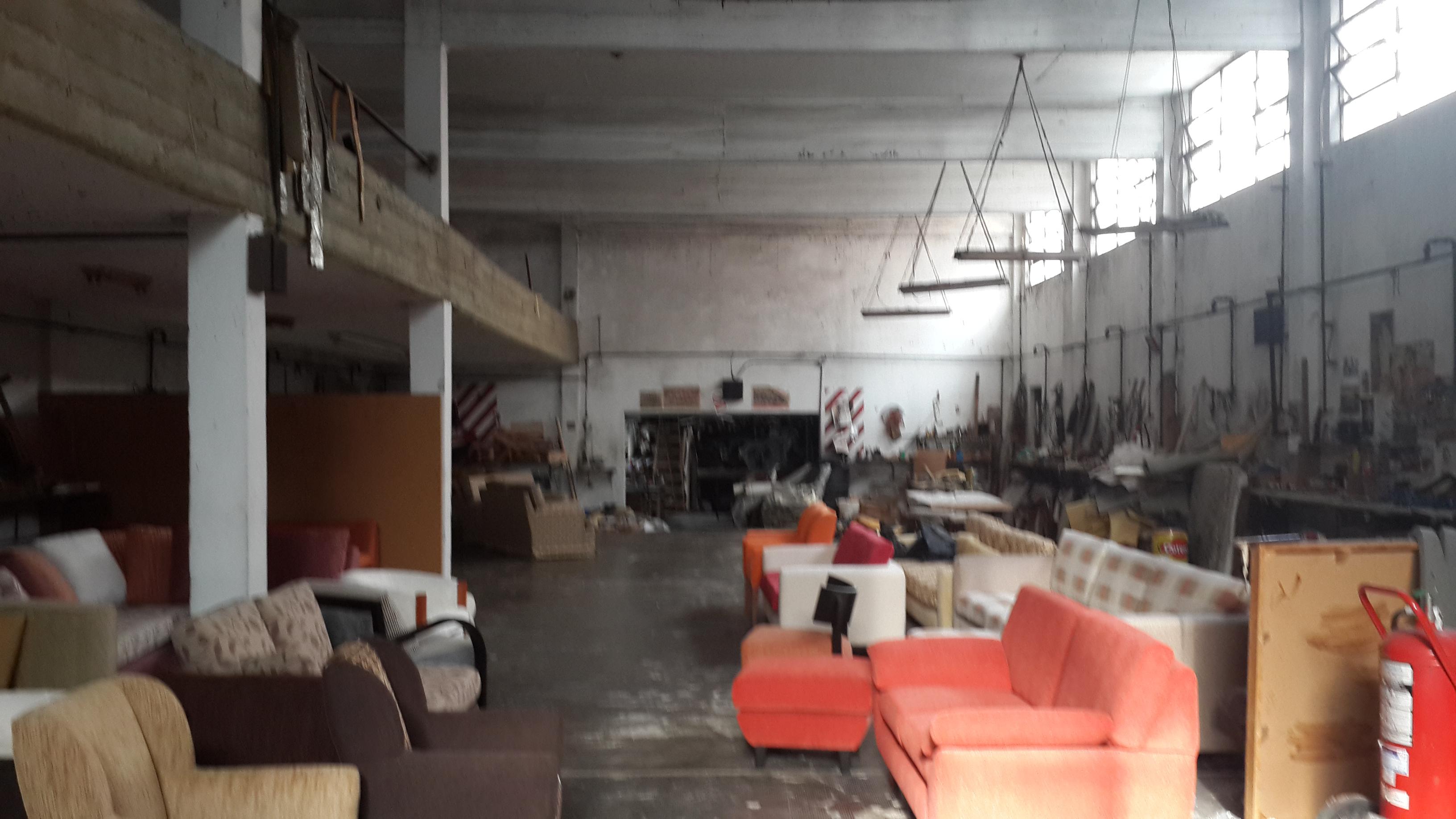 SE VENDE GALPON A METROS DE AVENIDA PRINCIPAL — foto 3
