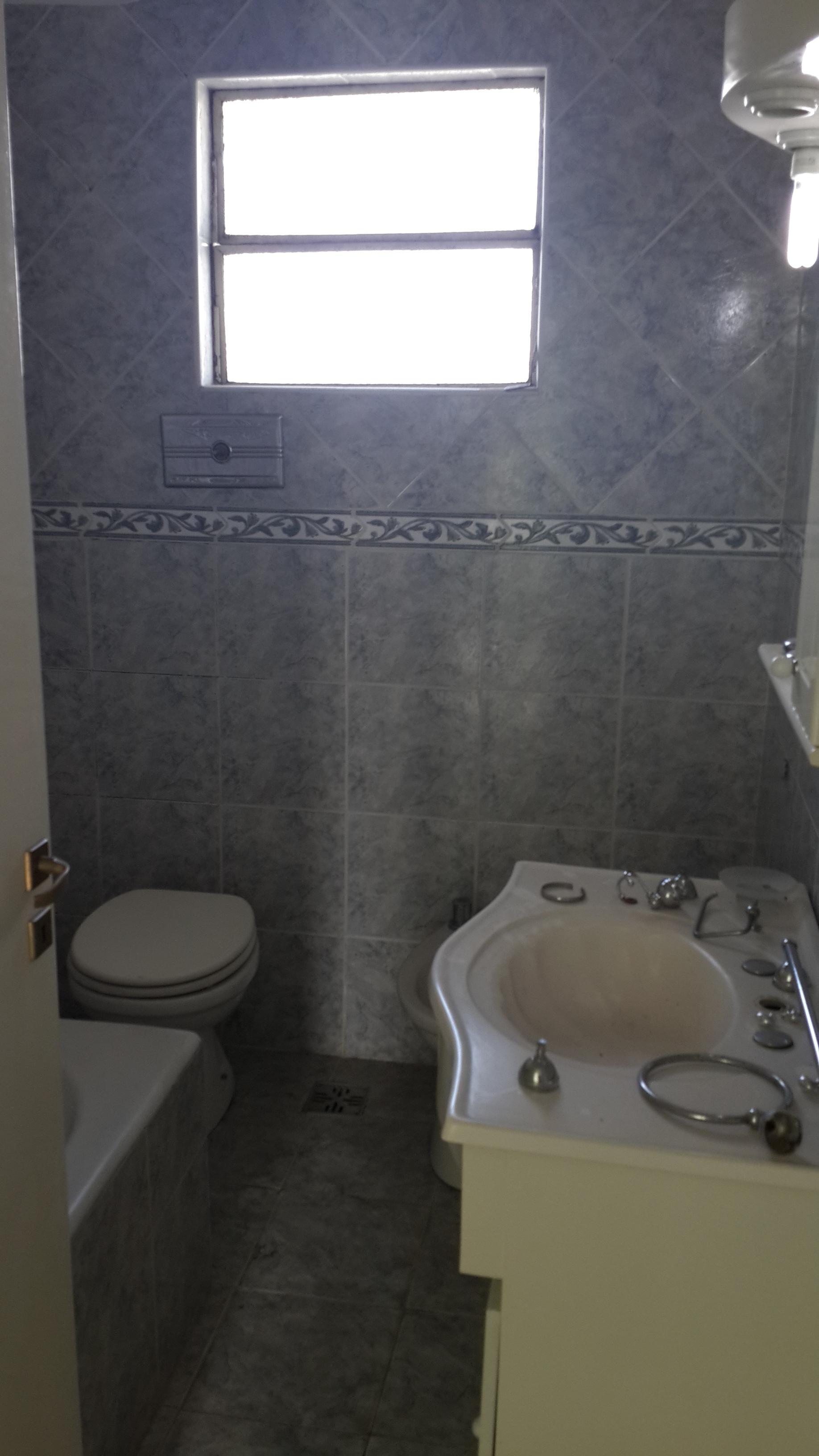 VENTA EN BLOCK GALPON + 2 DTOS DE 3 AMBIENTES — foto 4