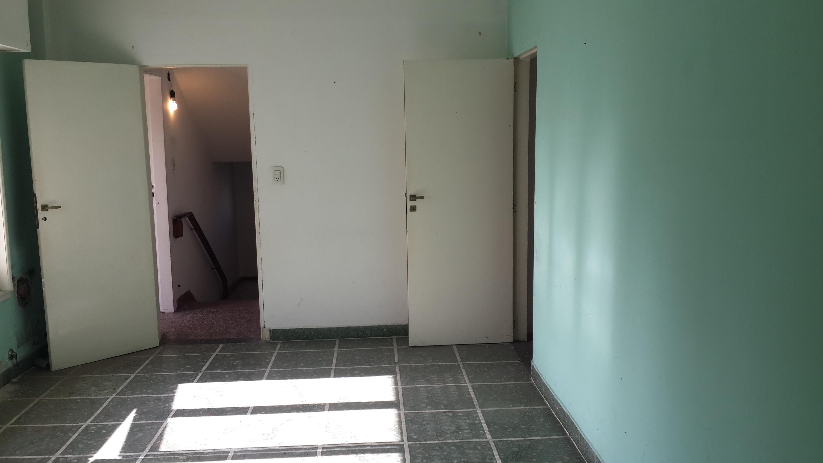 VENTA EN BLOCK GALPON + 2 DTOS DE 3 AMBIENTES — foto 6