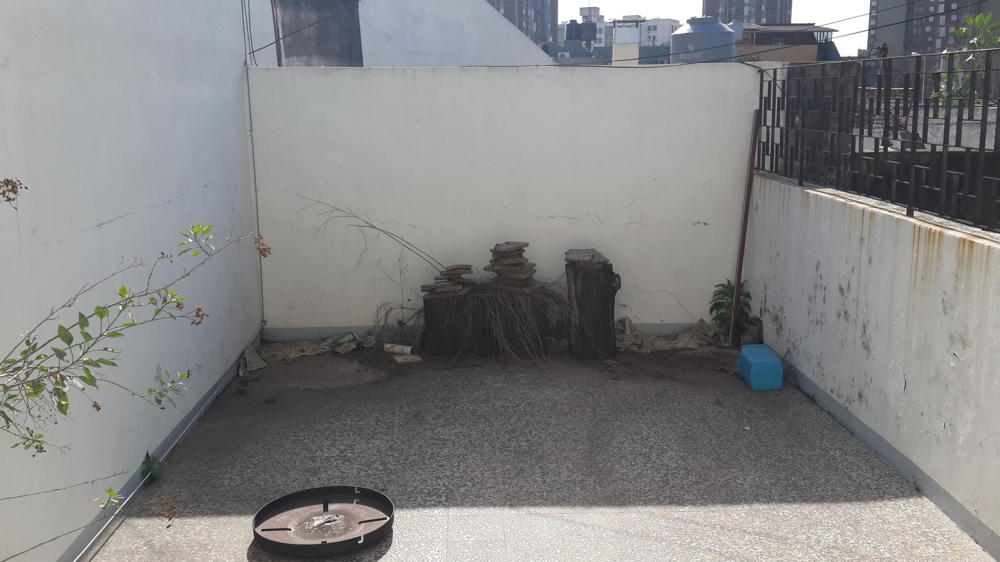 VENTA EN BLOCK GALPON + 2 DTOS DE 3 AMBIENTES — foto 7