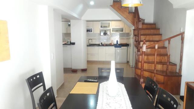 SE VENDE CHALET 5 AMBIENTES Y DTO 2 AMB. C/FONDO LIBRE Y PISCINA — foto 8
