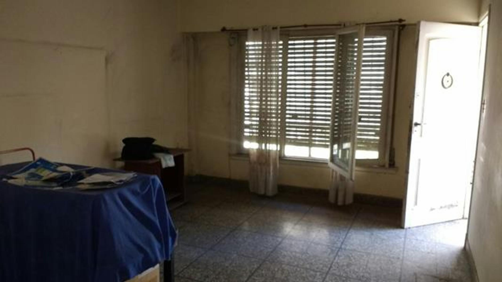 SE VENDE CASA Y DTO 3 AMBIENTES (AGRELO 265) C.MADERO — foto 2