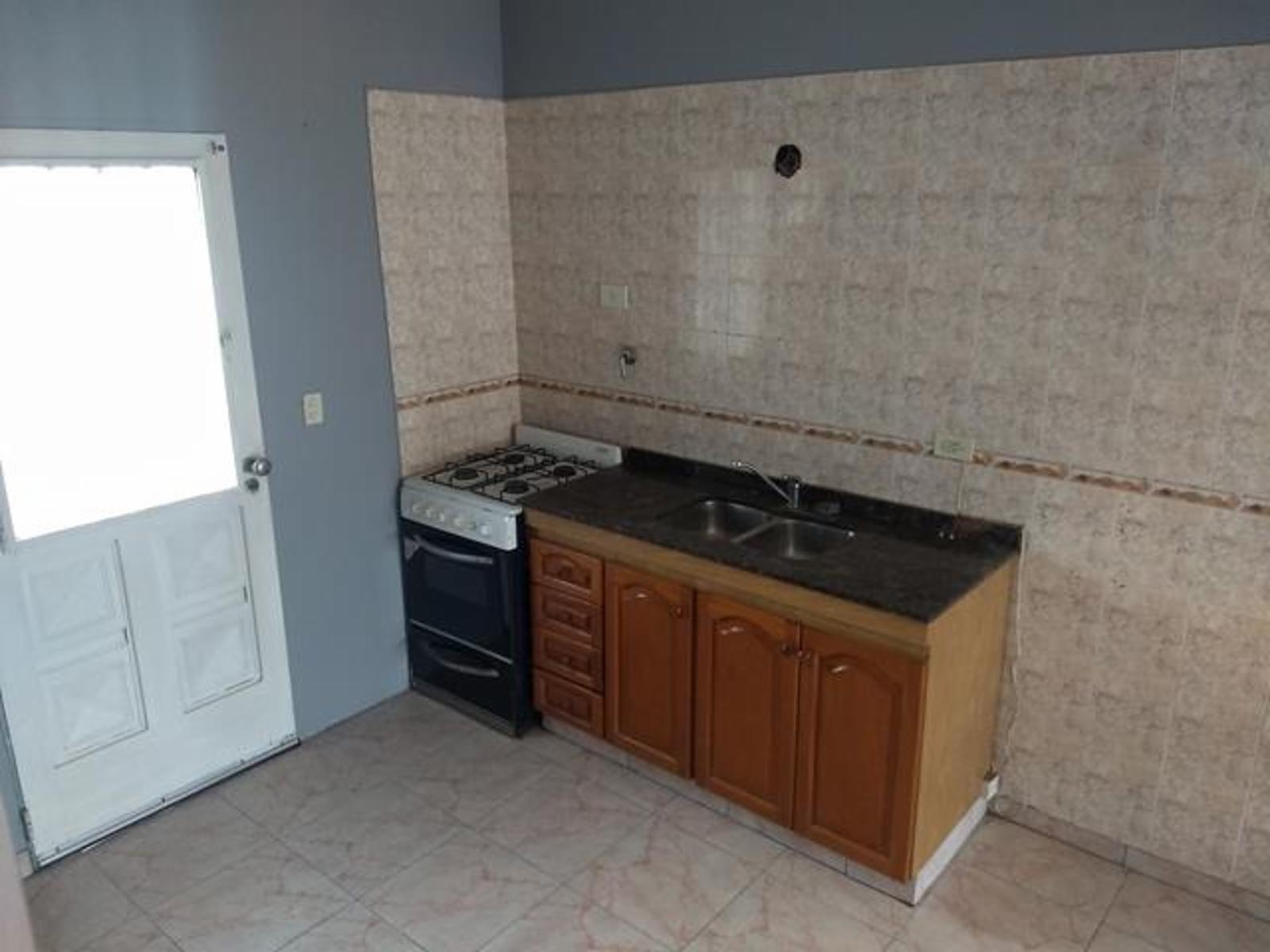 SE VENDE DUPLEX 3 AMBIENTES C/COCHERA Y TERRENO LIBRE (CABILDO 680) C.MADERO — foto 10