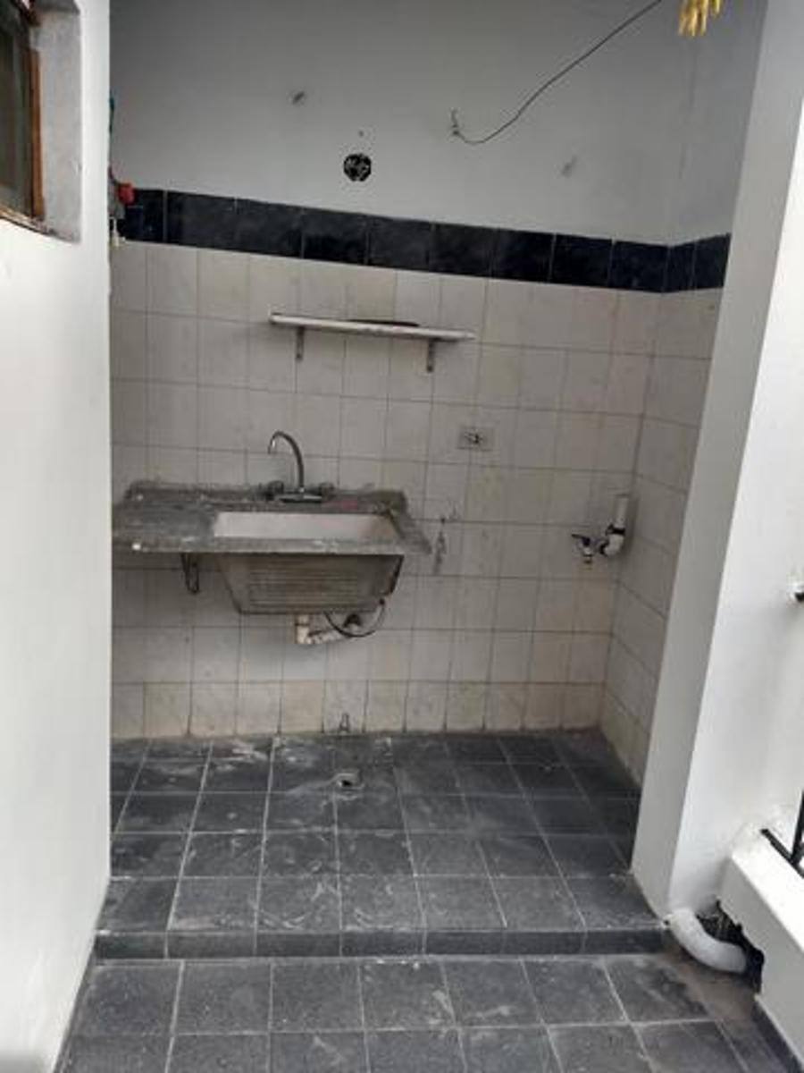 SE VENDE DUPLEX 3 AMBIENTES C/COCHERA Y TERRENO LIBRE (CABILDO 680) C.MADERO — foto 11