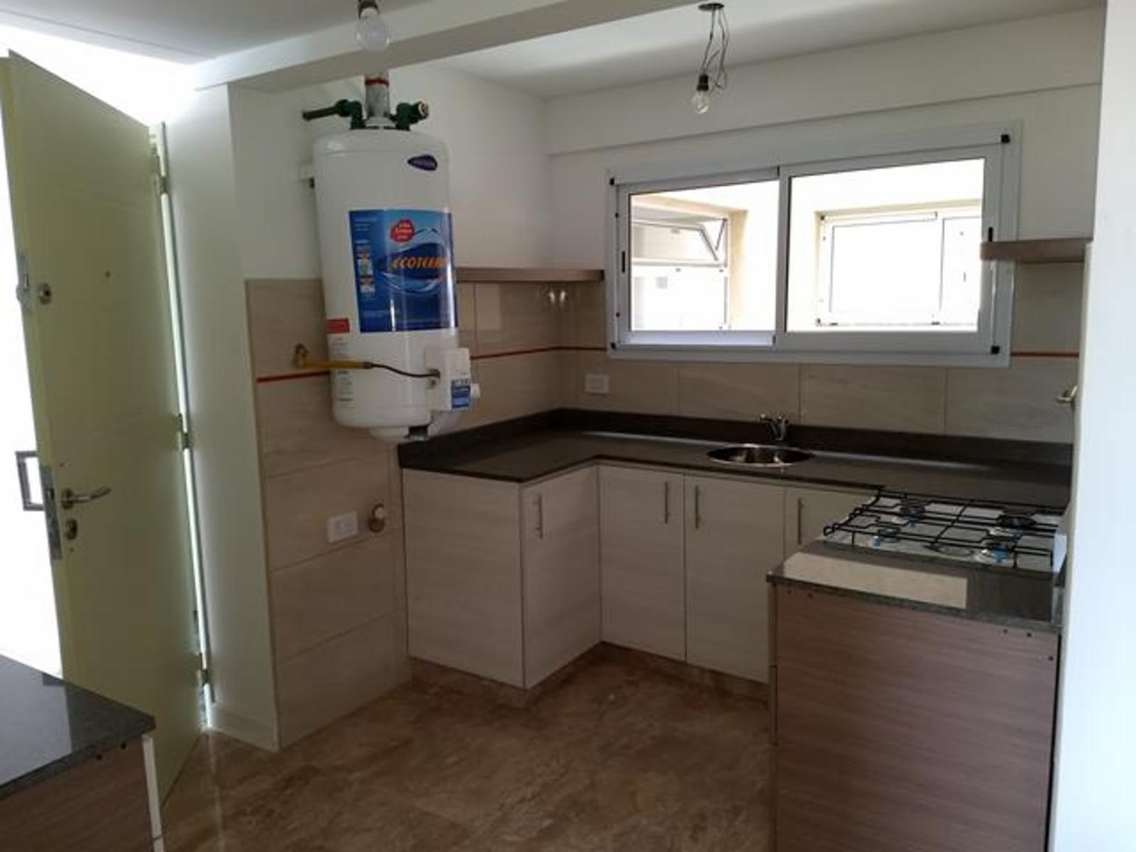 SE VENDEN DTOS DE 3 AMBIENTES DE CATEGORÍA ( CULPINA 1400) C.MADERO — foto 7