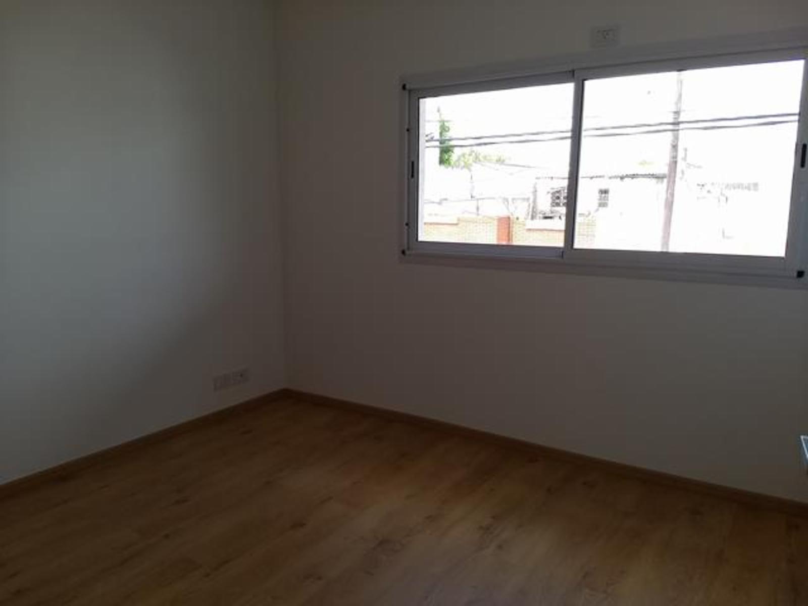SE VENDEN DTOS DE 3 AMBIENTES DE CATEGORÍA ( CULPINA 1400) C.MADERO — foto 9