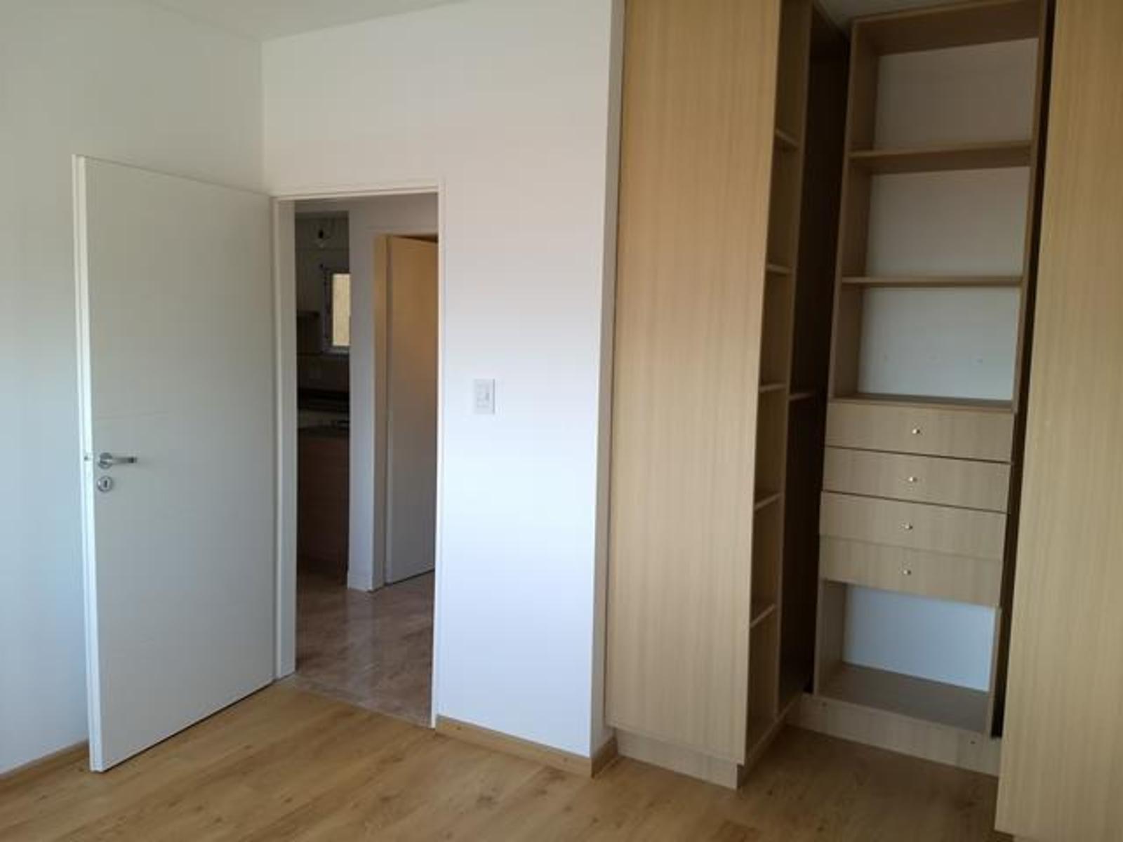 SE VENDEN DTOS DE 3 AMBIENTES DE CATEGORÍA ( CULPINA 1400) C.MADERO — foto 11