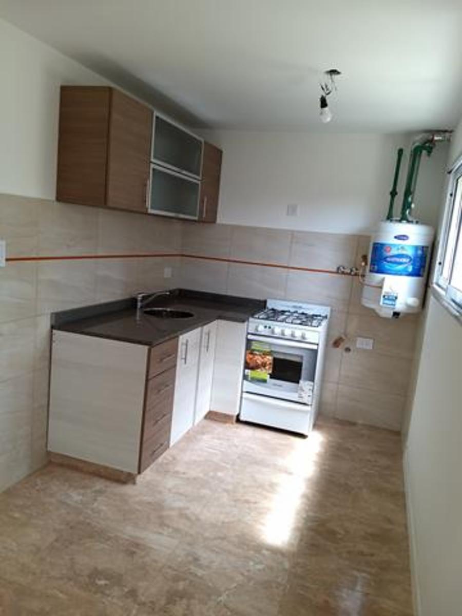 SE VENDEN DTOS DE 2 AMBIENTES DE CATEGORÍA A ESTRENAR (CULPINA 1.400) C.MADERO — foto 3