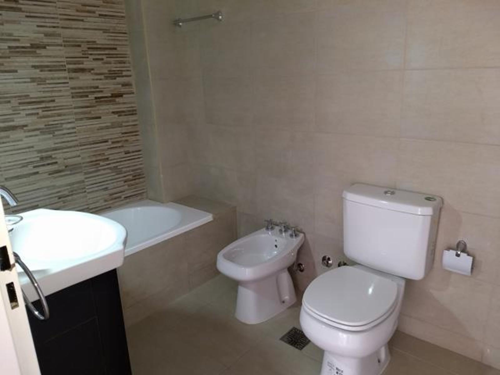 SE VENDEN DTOS DE 2 AMBIENTES DE CATEGORÍA A ESTRENAR (CULPINA 1.400) C.MADERO — foto 10