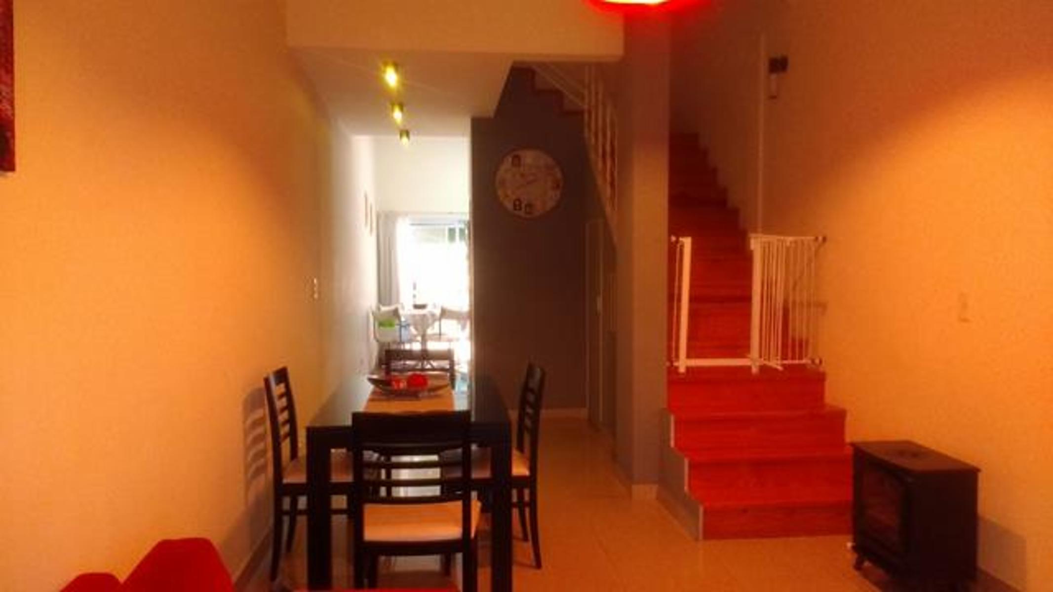 SE VENDE HERMOSO Y BIEN CUIDADO DUPLEX 3 AMBIENTES. AL FRENTE (JOSE BATLLE Y ORDOÑEZ AL 5600) V.LUGANO — foto 6
