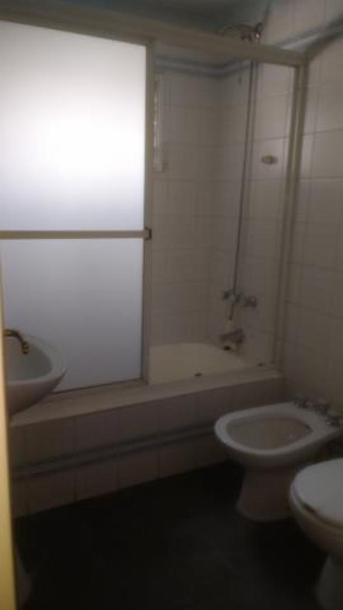 SOLIDA CASA 5 AMBIENTES SOBRE 2 LOTES C/EXCELENTE UBICACION (CAAGUAZU 1400) C.MADERO — foto 6