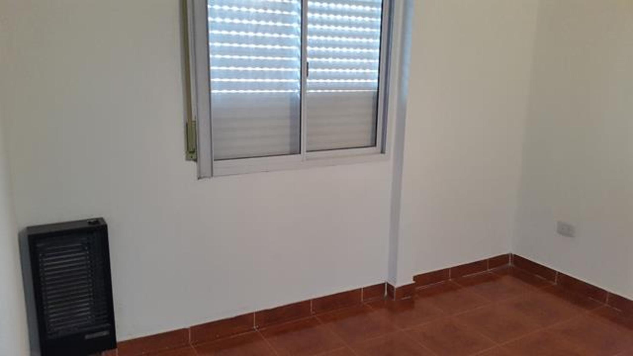DTO 3 AMBIENTES EN BUEN ESTADO (25 DE MAYO AL 100) CIUDADELA — foto 15