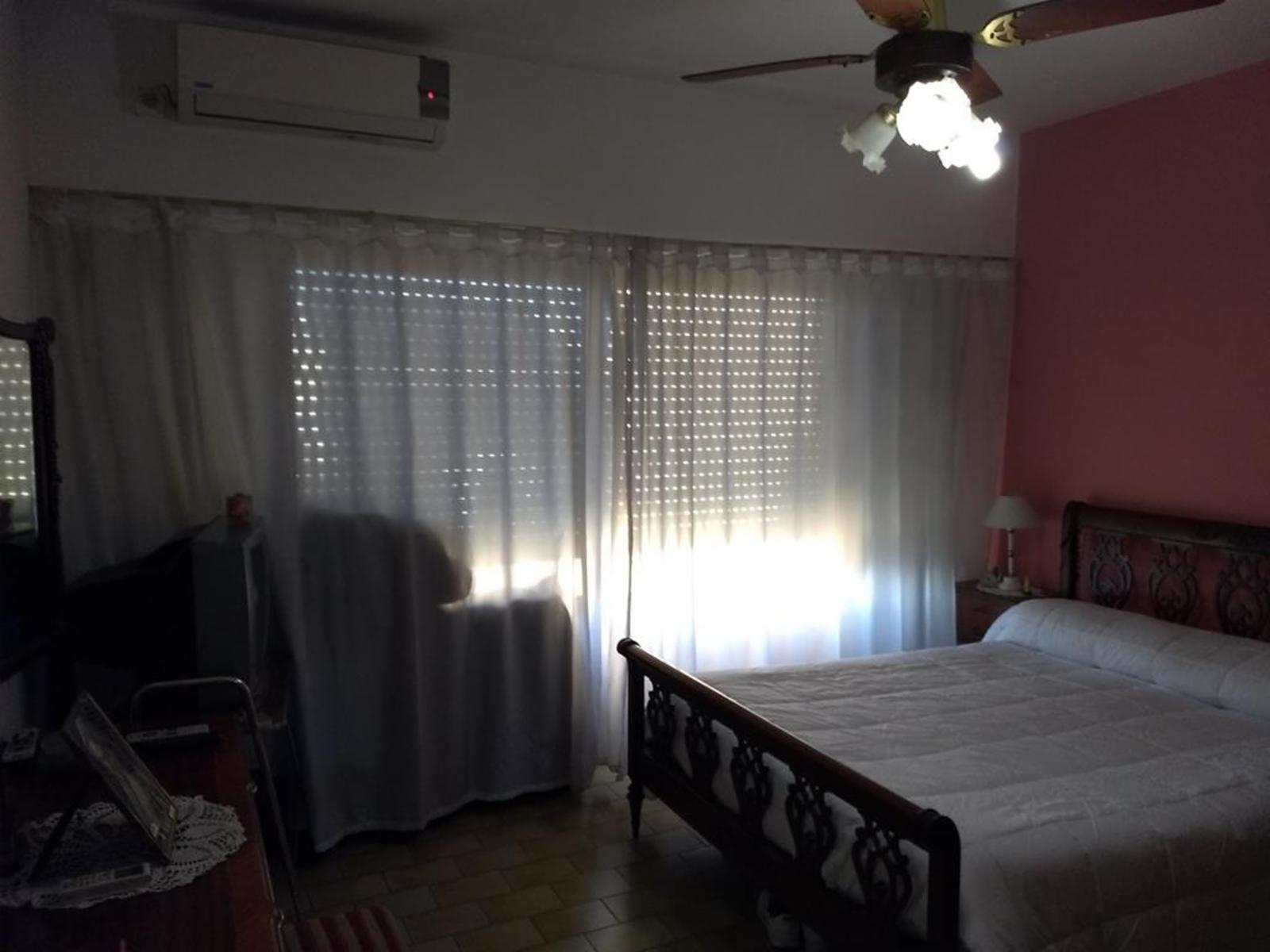 CASA Y DTO 3 AMBIENTES - GENERAL PICO 1100 CIUDAD MADERO — foto 7