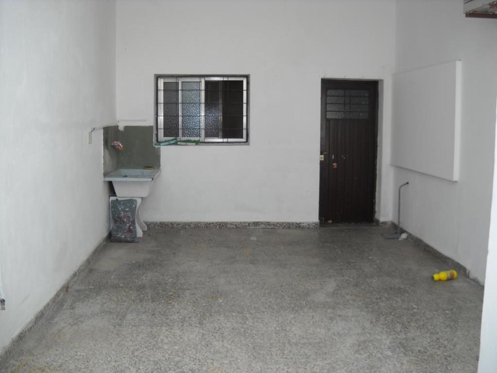 CASA PARA USO COMERCIAL (ROSETTI 959) C.MADERO - 8