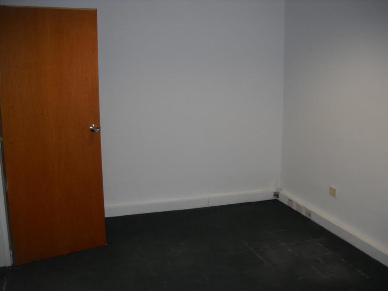 CASA PARA USO COMERCIAL (ROSETTI 959) C.MADERO - 13