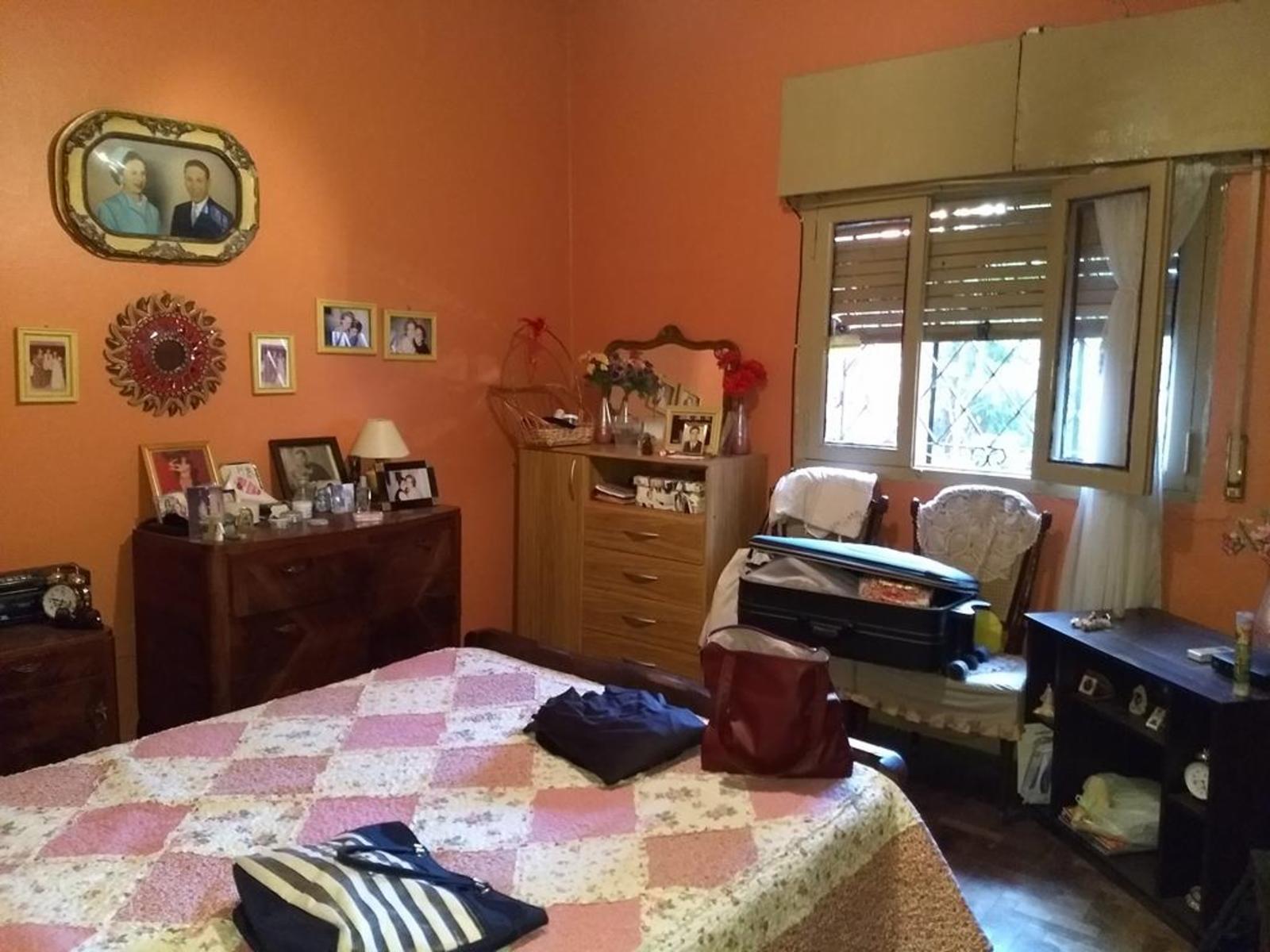 CASA 3 AMBIENTES CON COCHERA EN BUEN ESTADO (ALBERTI 1000) LA TABLADA — foto 7