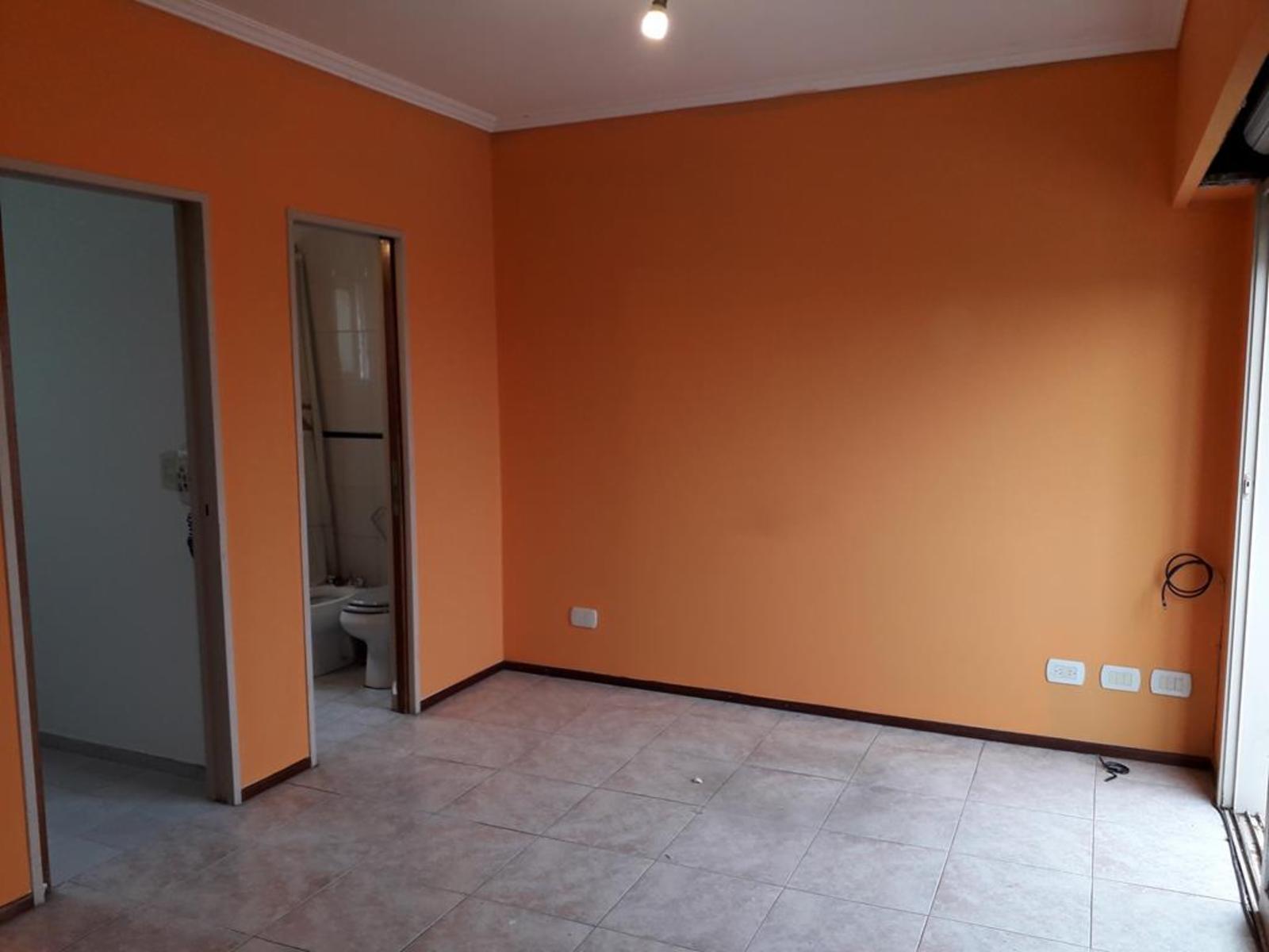 DTO 1 AMBIENTE S/AVENIDA VELEZ SARSFIELD 564 CIUDAD MADERO — foto 4
