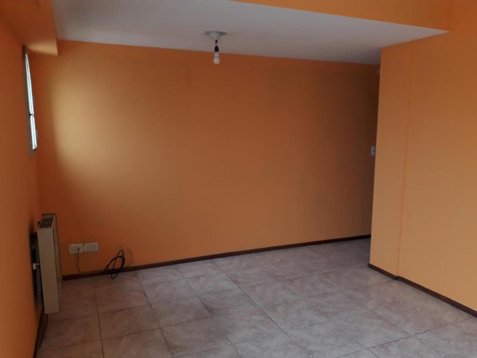 DTO 1 AMBIENTE S/AVENIDA VELEZ SARSFIELD 564 CIUDAD MADERO — foto 8