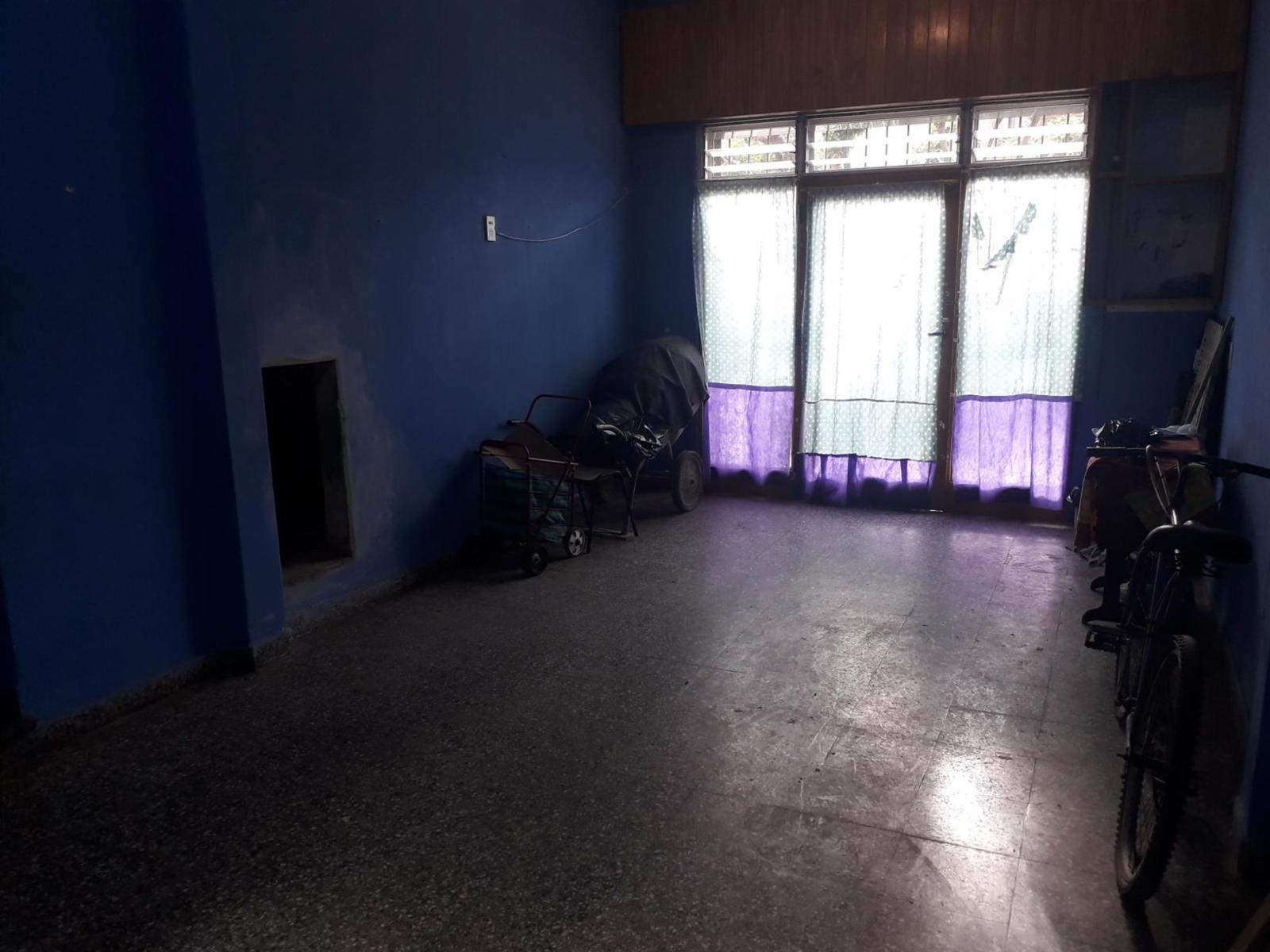 LOCAL DE 25M² (M.THOMPSON 1635) C.MADERO - 4