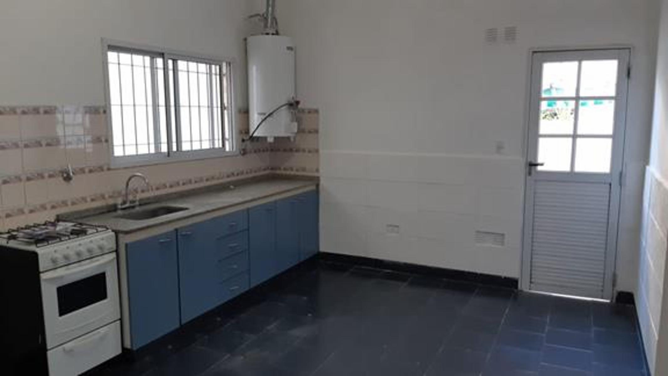 DTO 2 AMBIENTES CON PATIO (CORONEL THORNE 946) C.MADERO - 5