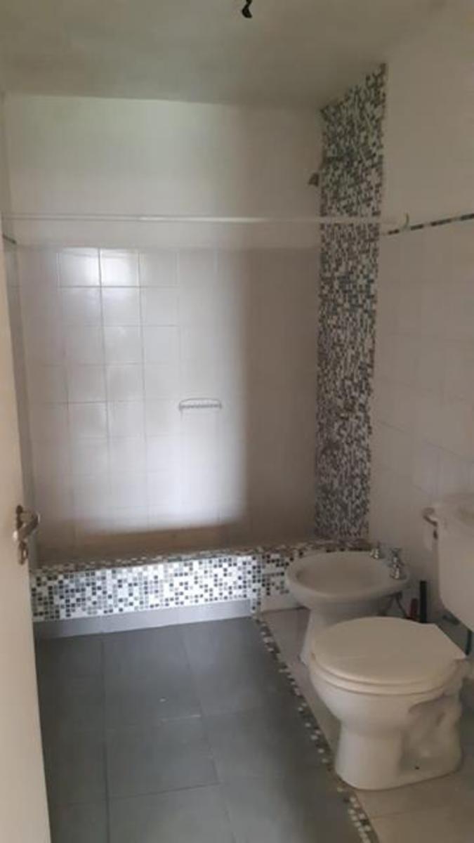 DTO 3 AMBIENTES CON COCHERA (M.THOMPSON 2099) C.MADERO — foto 8