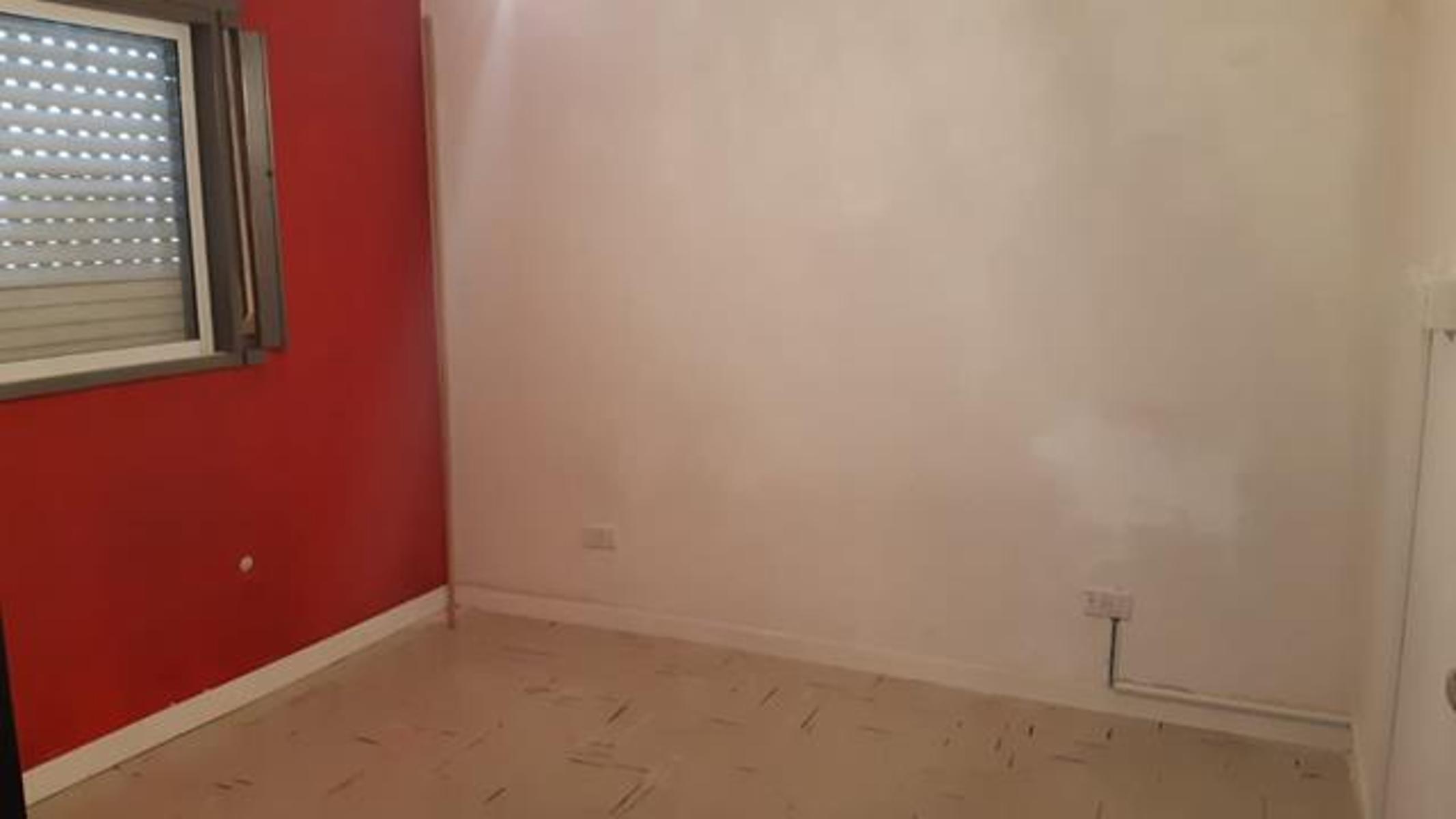 DTO 3 AMBIENTES CON COCHERA (M.THOMPSON 2099) C.MADERO — foto 9