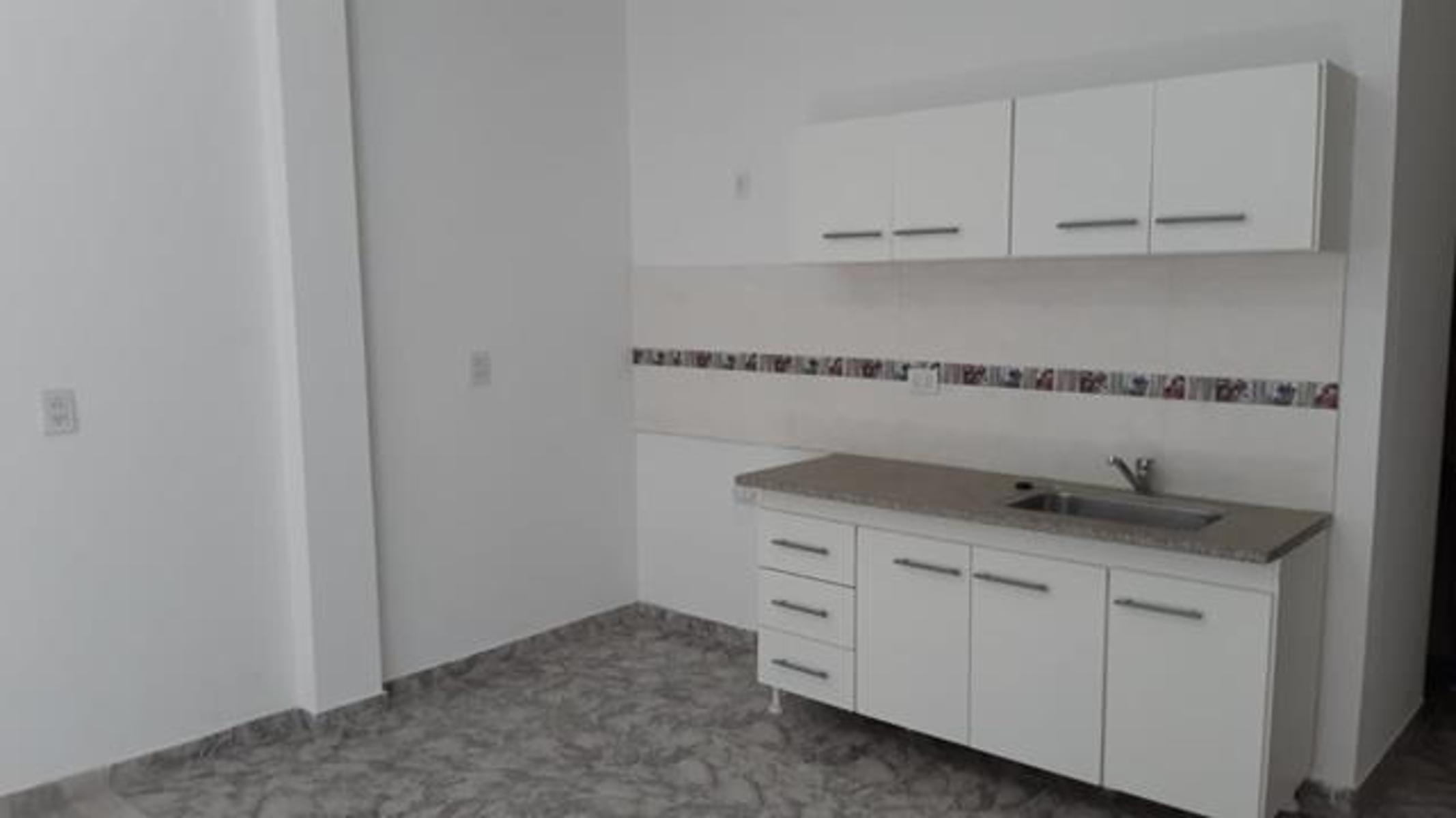 DTO 3 AMB. A ESTRENAR CON PATIO (GRAL.PAUNERO 1371) C.MADERO - 3