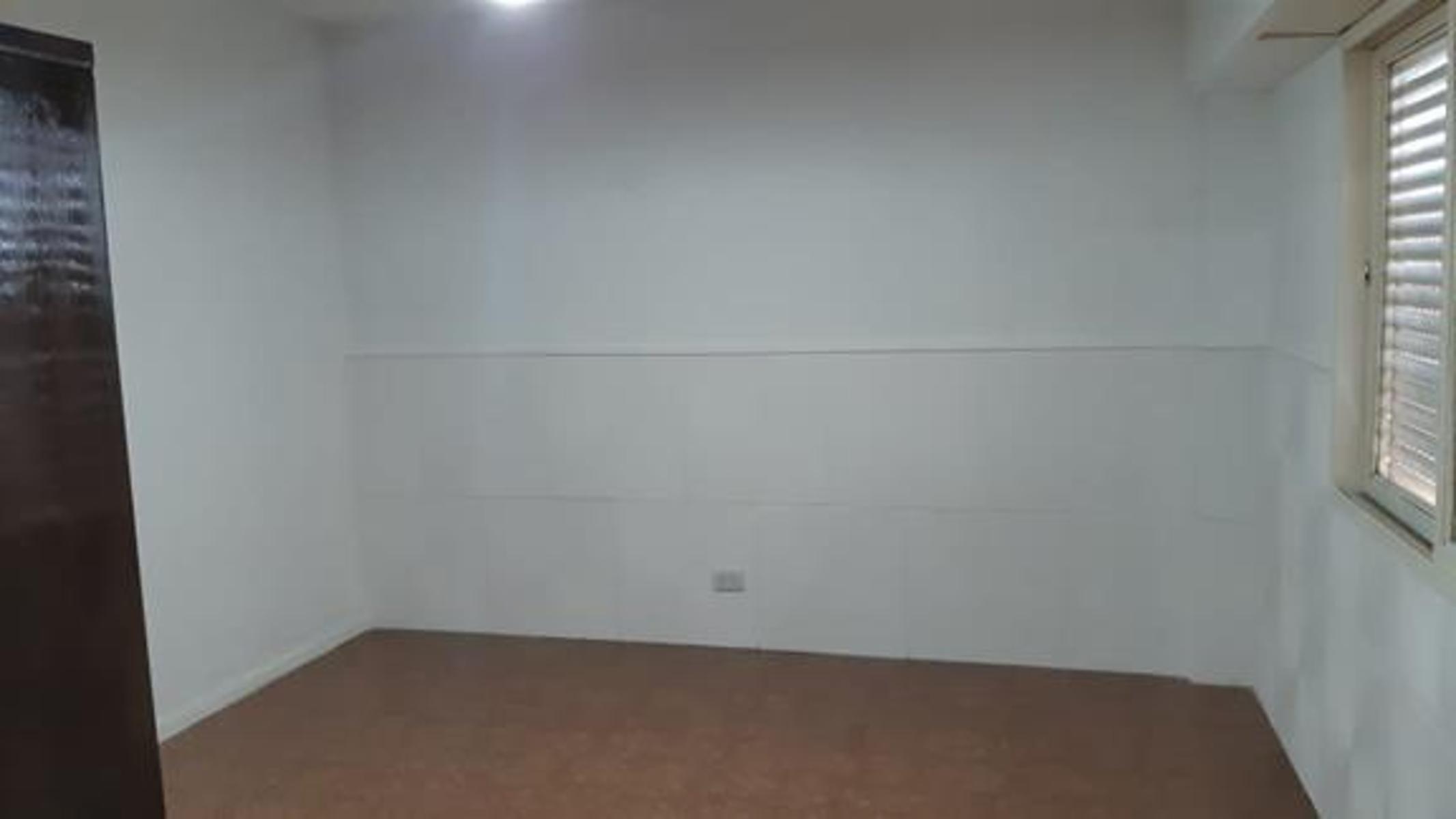 DTO 2 AMBIENTES INTERNO (AV.VELEZ SARSFIELD 431) C.MADERO — foto 4
