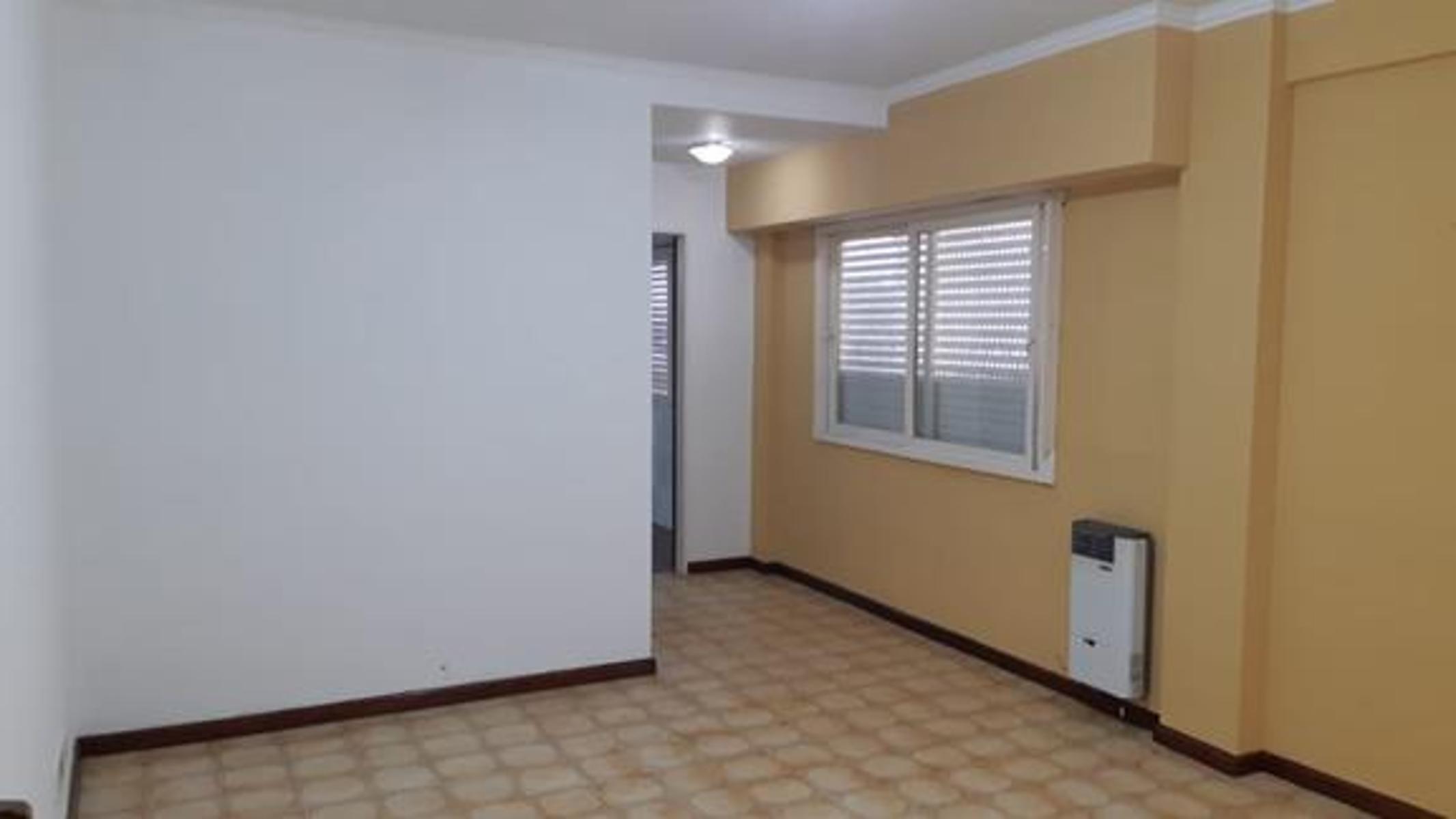 DTO 2 AMBIENTES INTERNO (AV.VELEZ SARSFIELD 431) C.MADERO — foto 10
